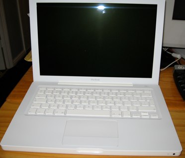My 13-inch white MacBook on the day it arrived